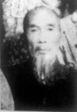 黄毓成
