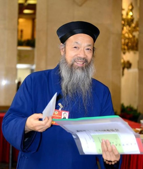 李光富