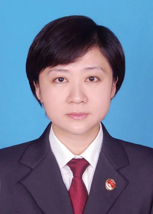 韦震玲