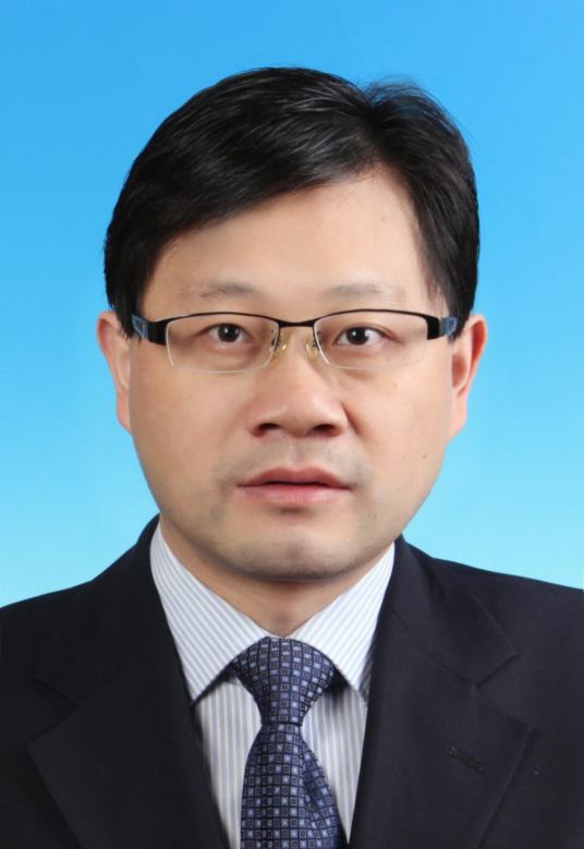 施小明