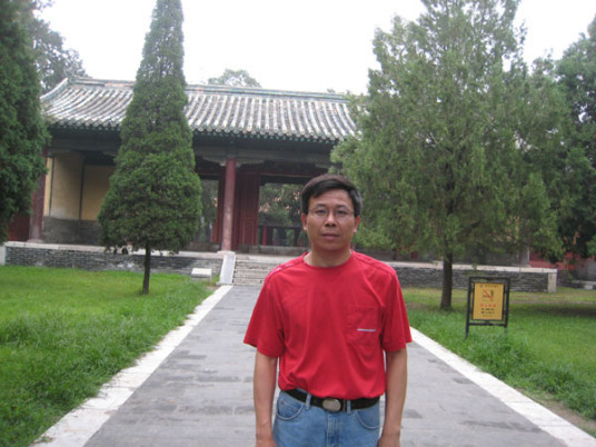 万师强