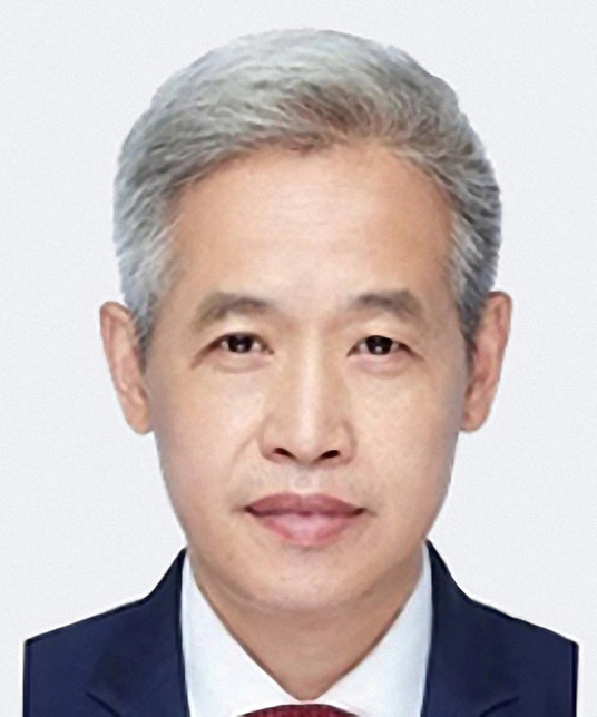 余新华