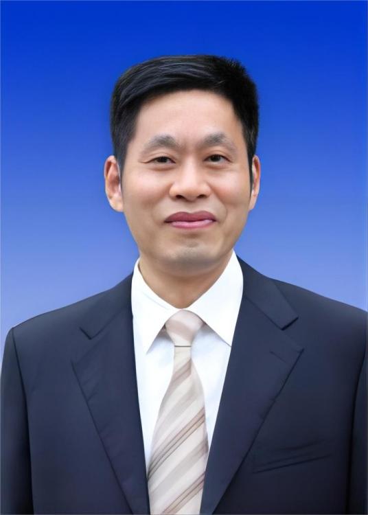 王长青