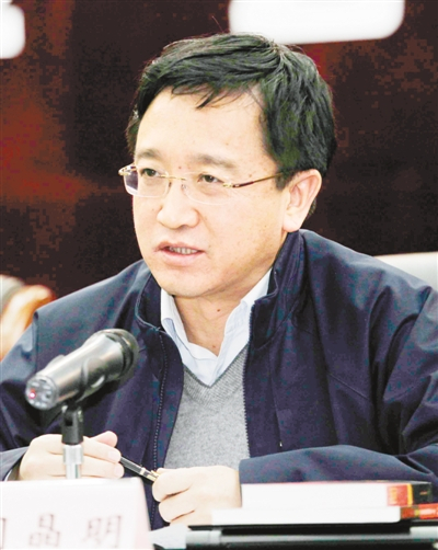 阎晶明