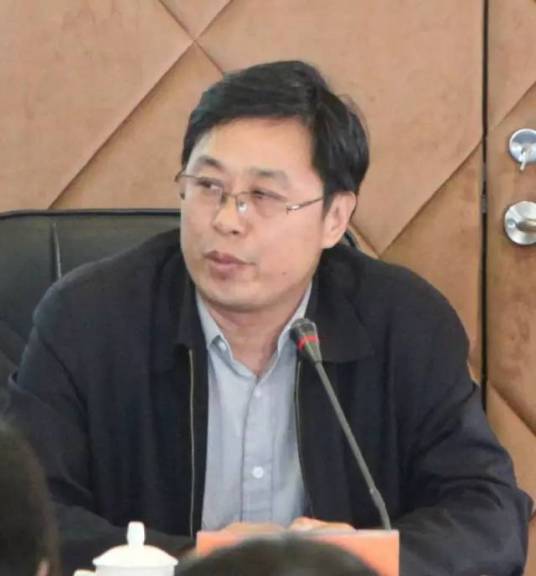 周庆富