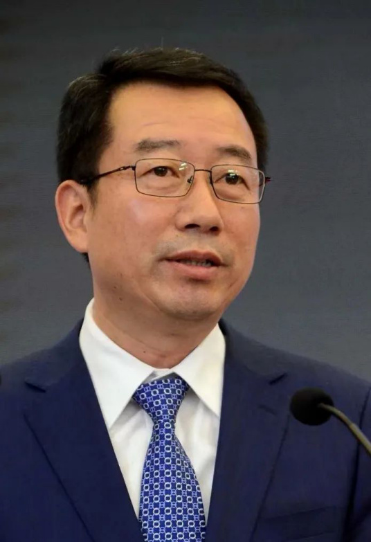 张宏