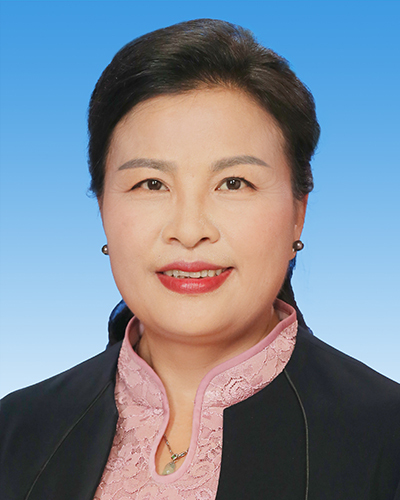 龙国英