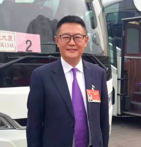 张骁