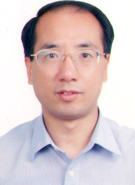 张柏青