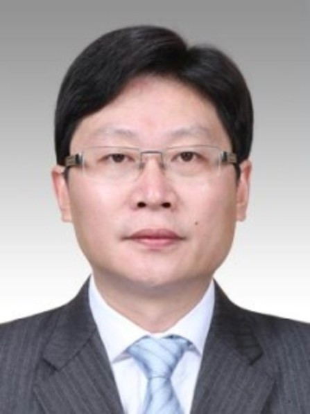 晏波