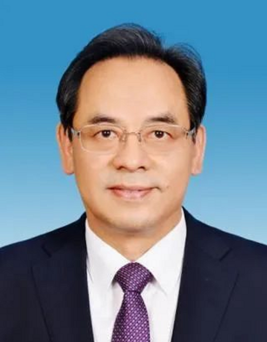 何秉群