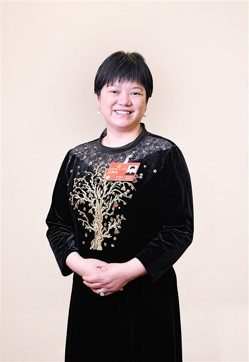 黄小玲