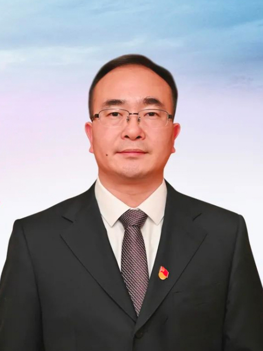 李志伟