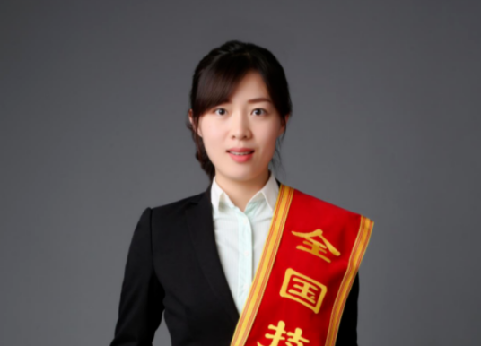 王鹤简介
