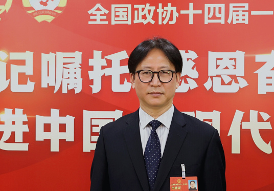 黄平