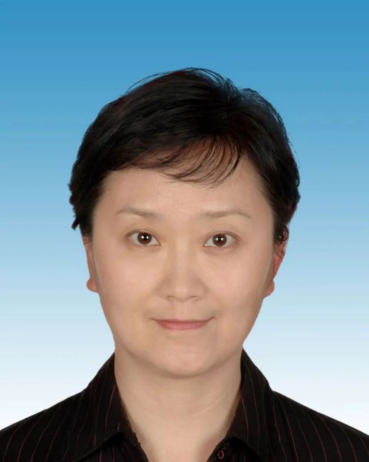 张谨