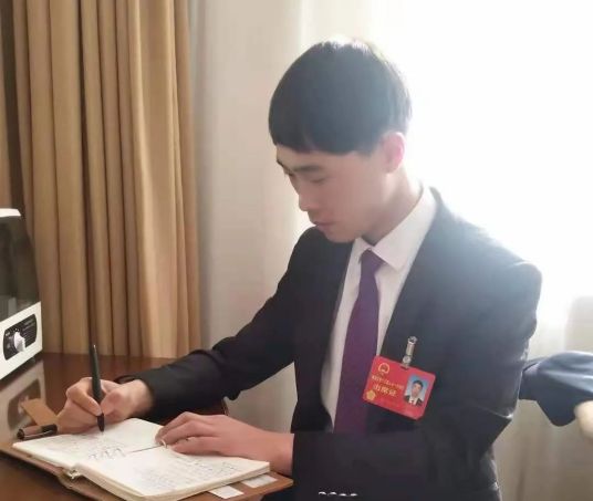 周晓龙