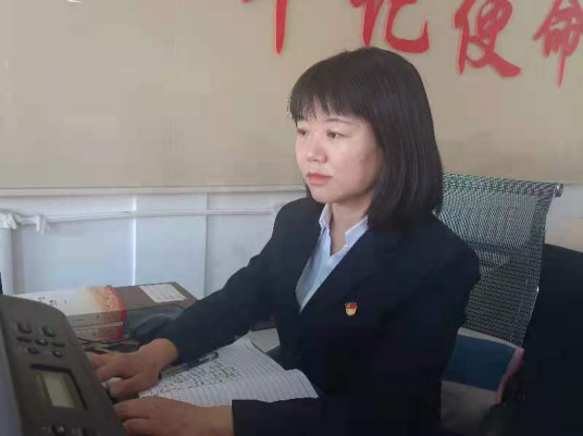 佟秀莲