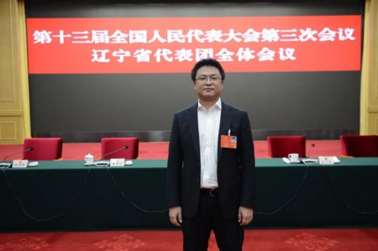 杨彬