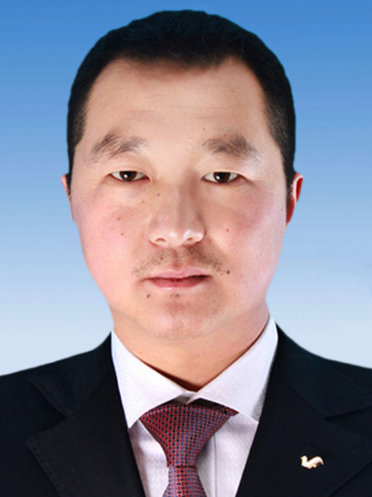 孟达英