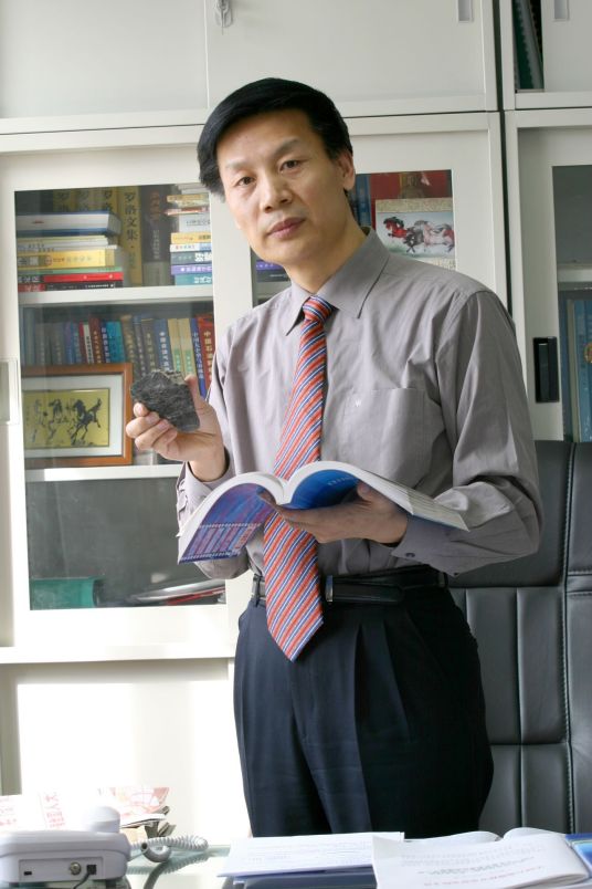 赵文智