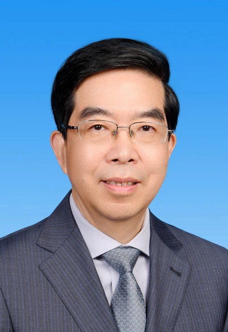 黄震