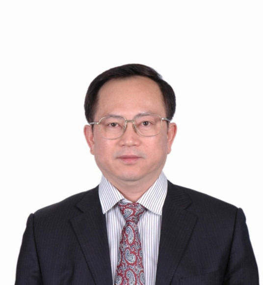 张偲