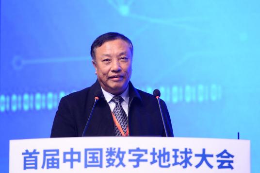 侯增谦
