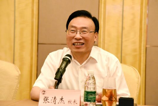 张清杰