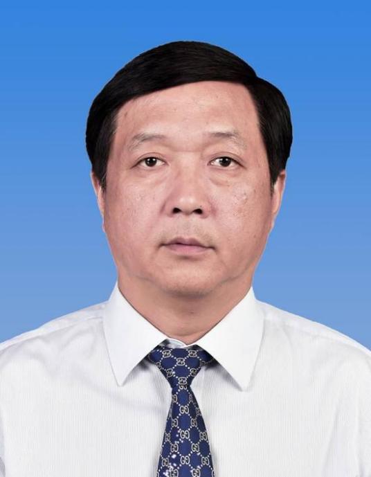杨伟